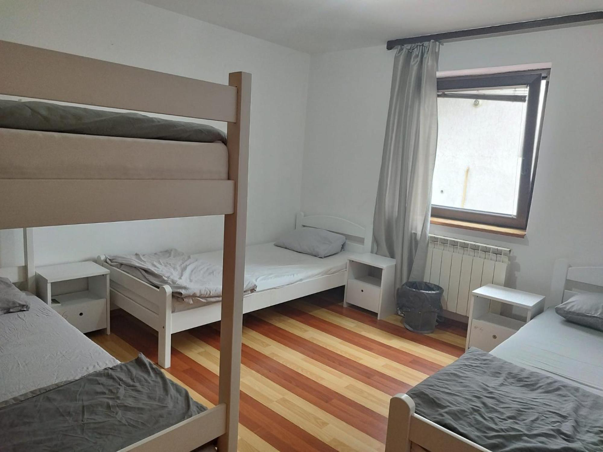 Budget Rooms Vratnik - Amazing Views Sarajevo Exterior photo